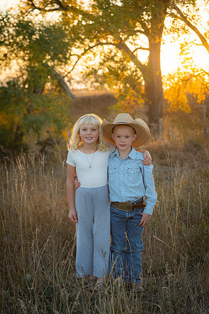 Mindy Family Gallery 24-2127