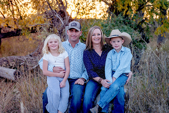 Mindy Family Gallery 24-2160