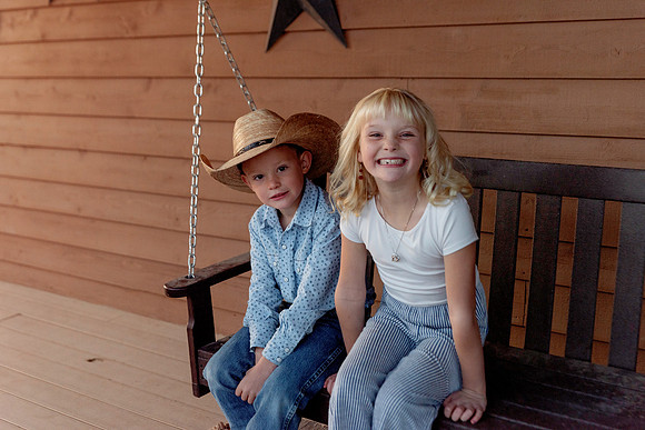 Mindy Family Gallery 24-2217