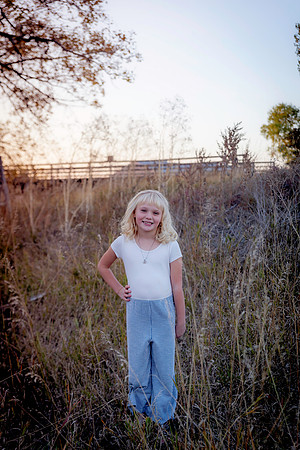 Mindy Family Gallery 24-2165