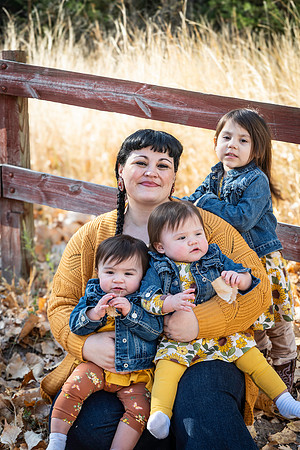 Laura Family Gallery 24-2363