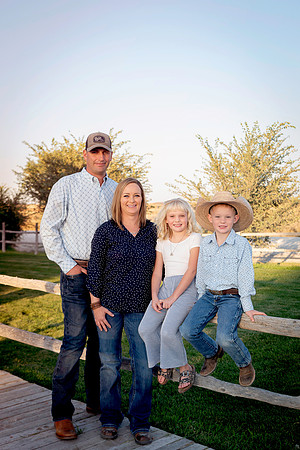 Mindy Family Gallery 24-2020