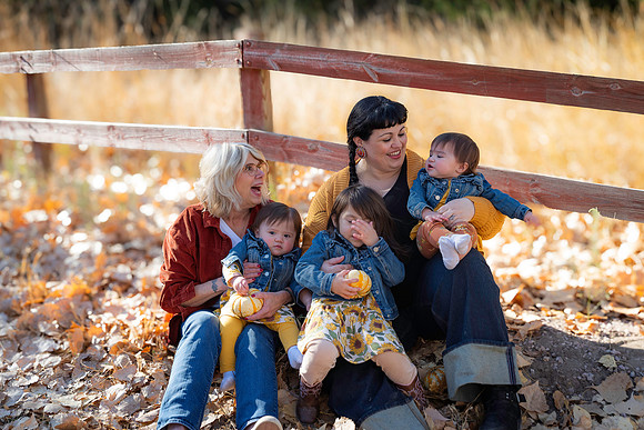 Laura Family Gallery 24-2391