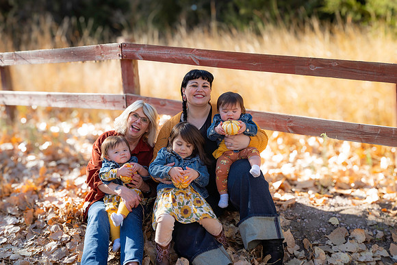 Laura Family Gallery 24-2375