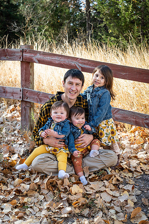 Laura Family Gallery 24-2347