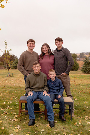 Ravenscroft Family Gallery 24-2445
