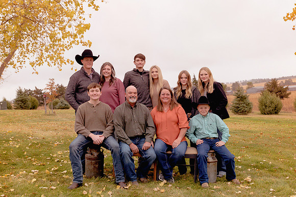 Ravenscroft Family Gallery 24-2457