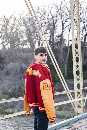 Senior 2025-74