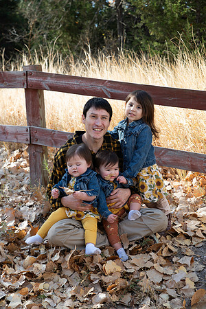 Laura Family Gallery 24-2349