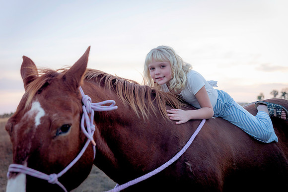 Mindy Family Gallery 24-2180