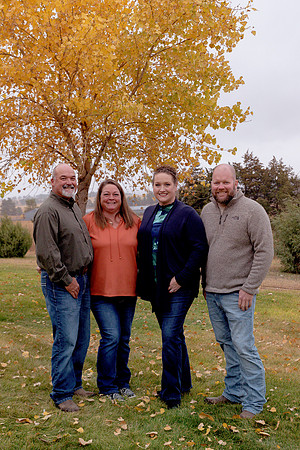 Ravenscroft Family Gallery 24-2494