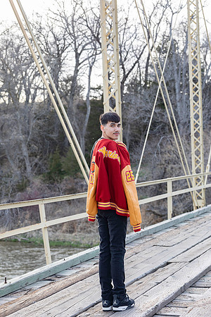 Senior 2025-75