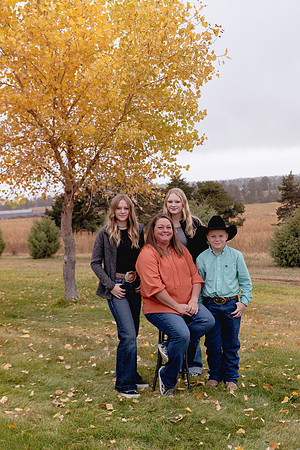 Ravenscroft Family Gallery 24-2479