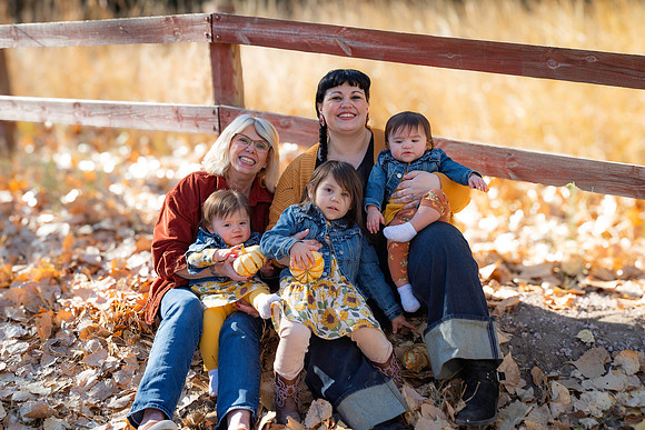 Laura Family Gallery 24-2377