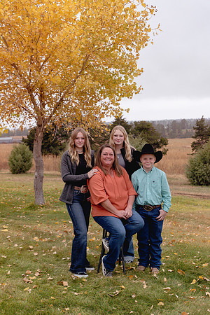 Ravenscroft Family Gallery 24-2483